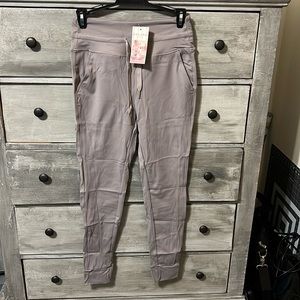 Halara grey joggers